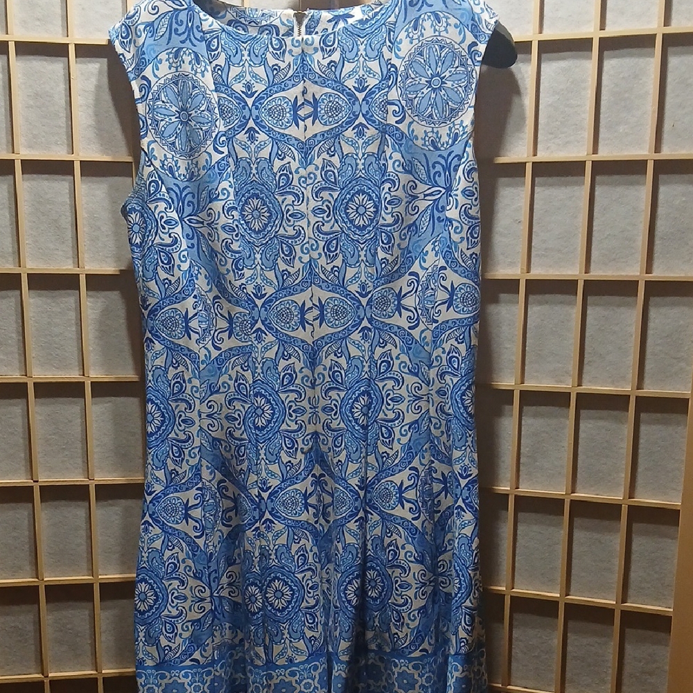 Blue and White Sleeveless Sheath Dress with Crew Neck for Work